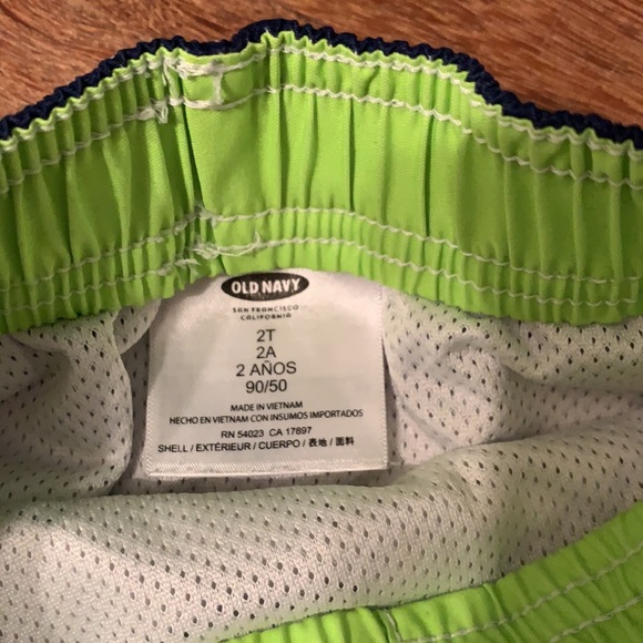 Old Navy Toddler Swim Trunks - Picture 7 of 7